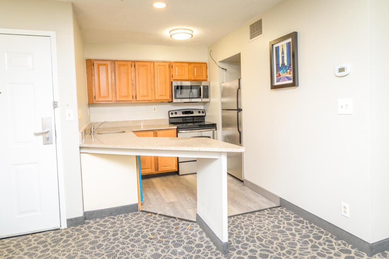Philadelphia Suites At Airport - An Extended Stay Hotel Esterno foto