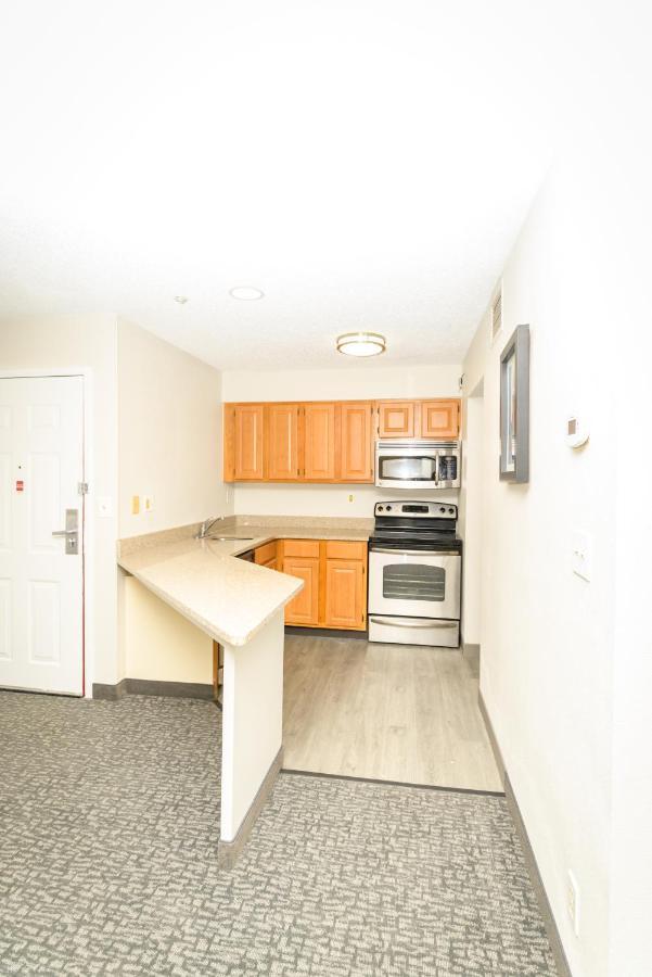 Philadelphia Suites At Airport - An Extended Stay Hotel Esterno foto